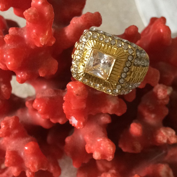 Vintage Jewelry - Vintage 925 topaz-ring